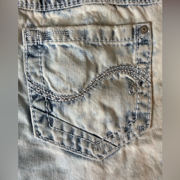 Series 31 Short & Sexy Denim Shorts Size 9 Distressed Light Wash Low Rise - Picture 5 of 8